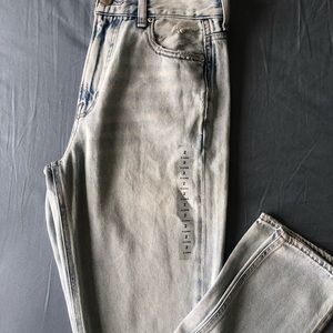 American Eagle Outfitters High Rise Mom Jeans